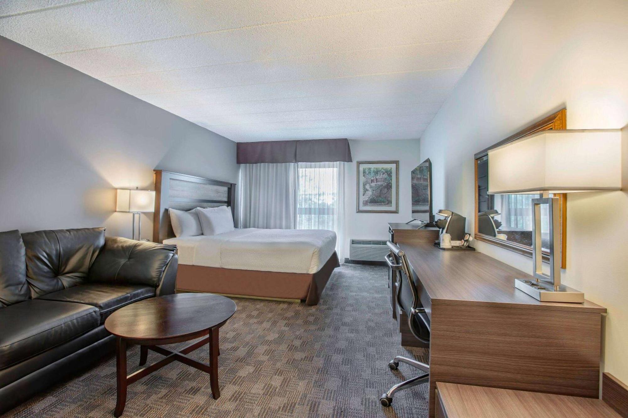 Days Inn By Wyndham Sudbury & Conference Centre Luaran gambar
