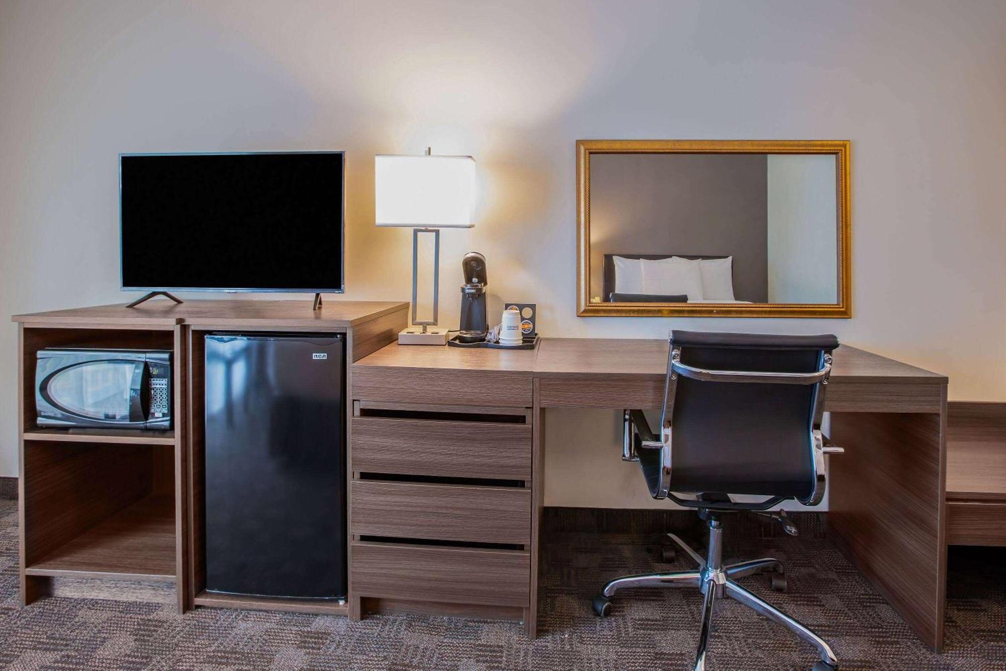 Days Inn By Wyndham Sudbury & Conference Centre Luaran gambar