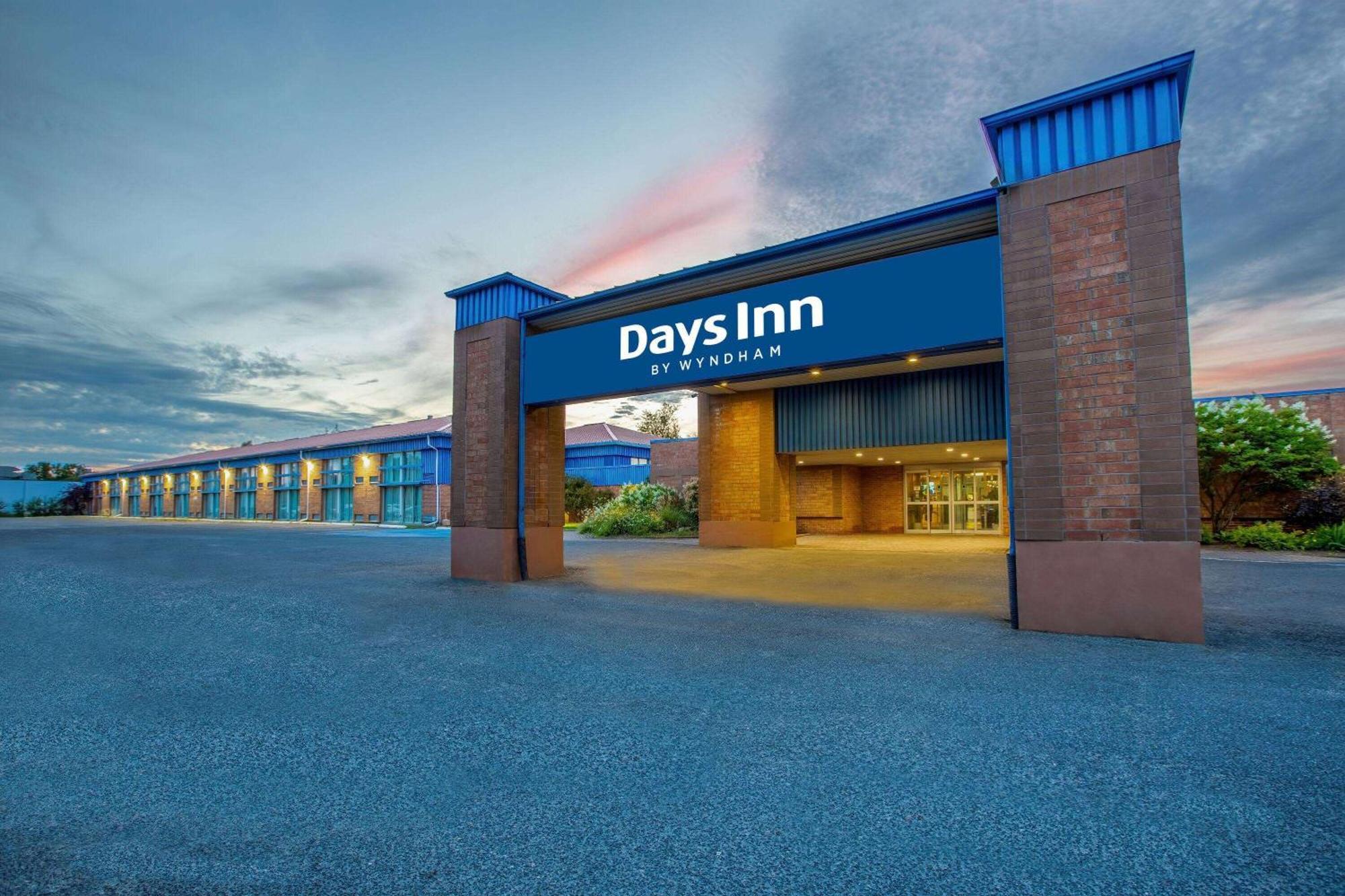 Days Inn By Wyndham Sudbury & Conference Centre Luaran gambar