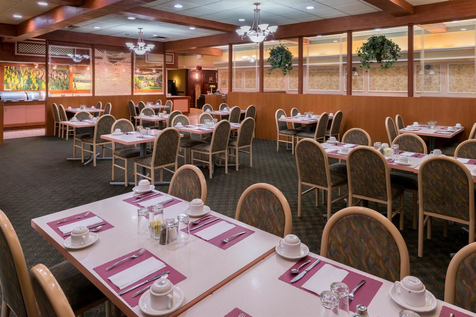 Days Inn By Wyndham Sudbury & Conference Centre Luaran gambar